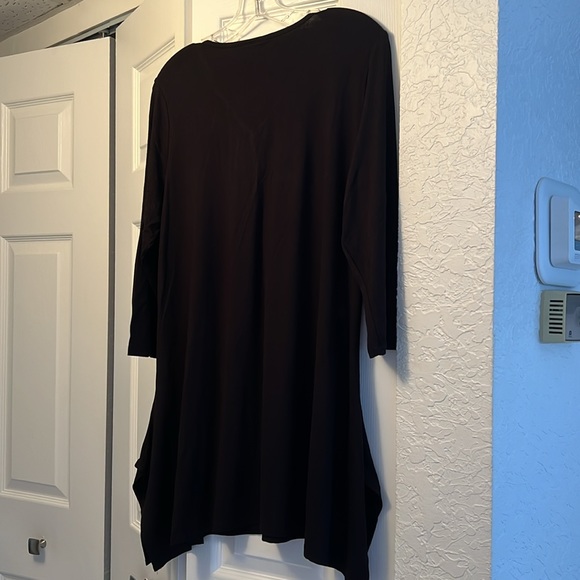 EVANS by CITY CHIC BLACK SZ 16 V NECK & SLIT SIDE TOP. - Picture 2 of 8